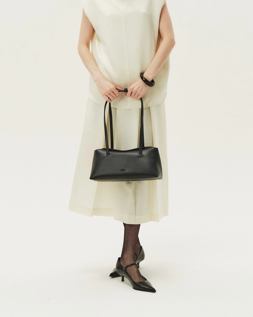 Chrystie Bag Black - Image 5