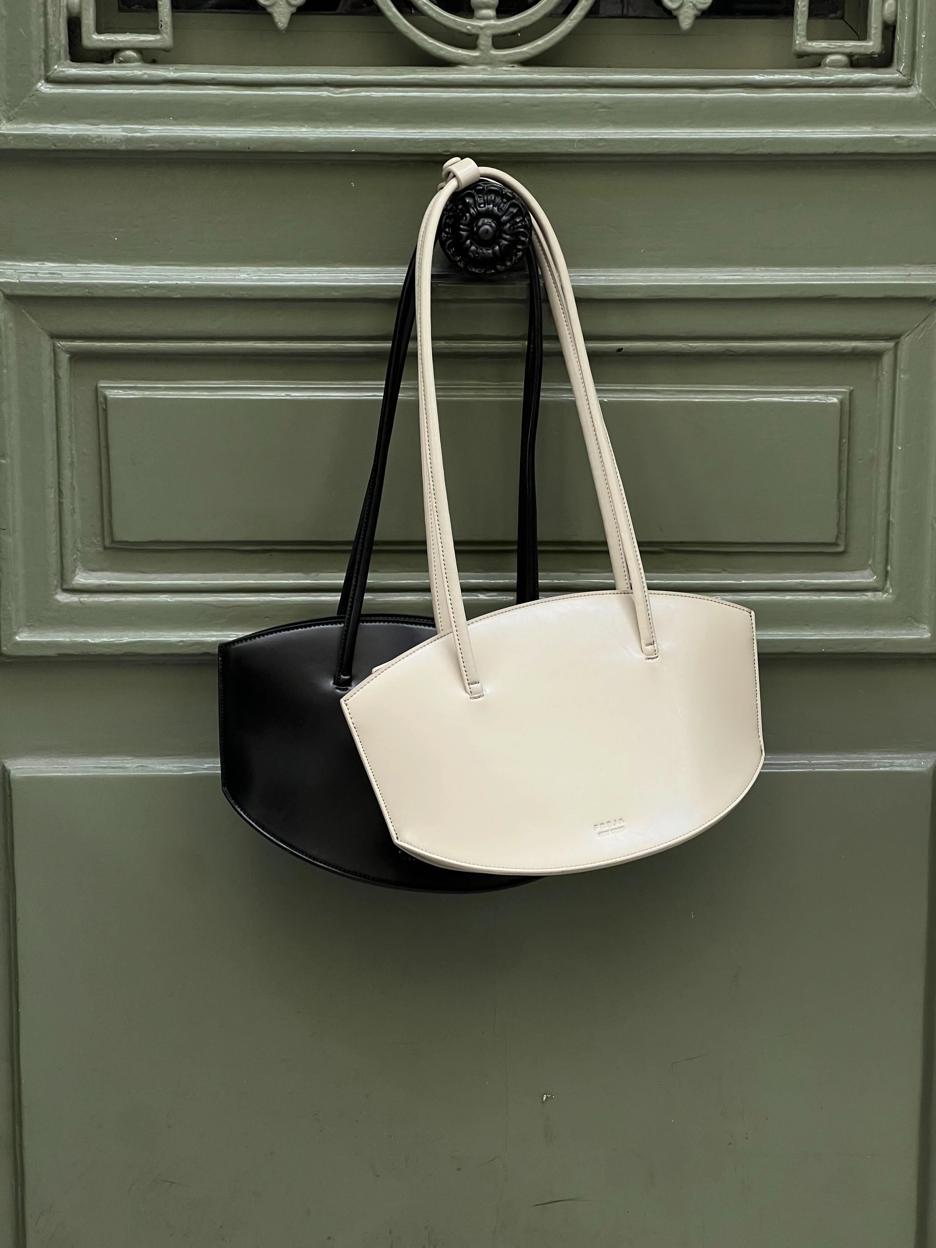 Elvie Bag Black Gloss - Image 9