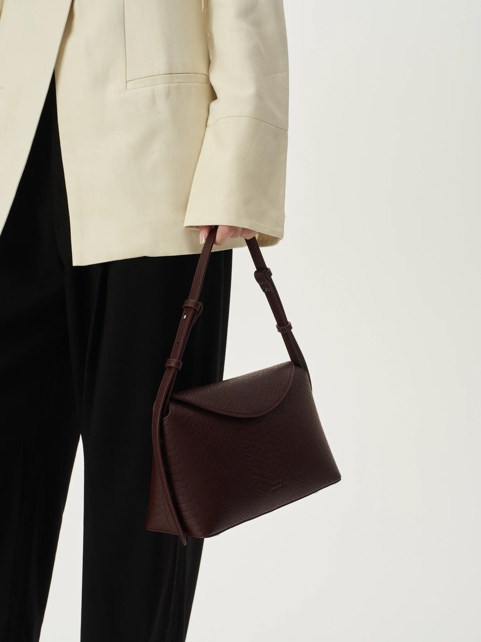 Hudson Bag Berry Croc - Image 4