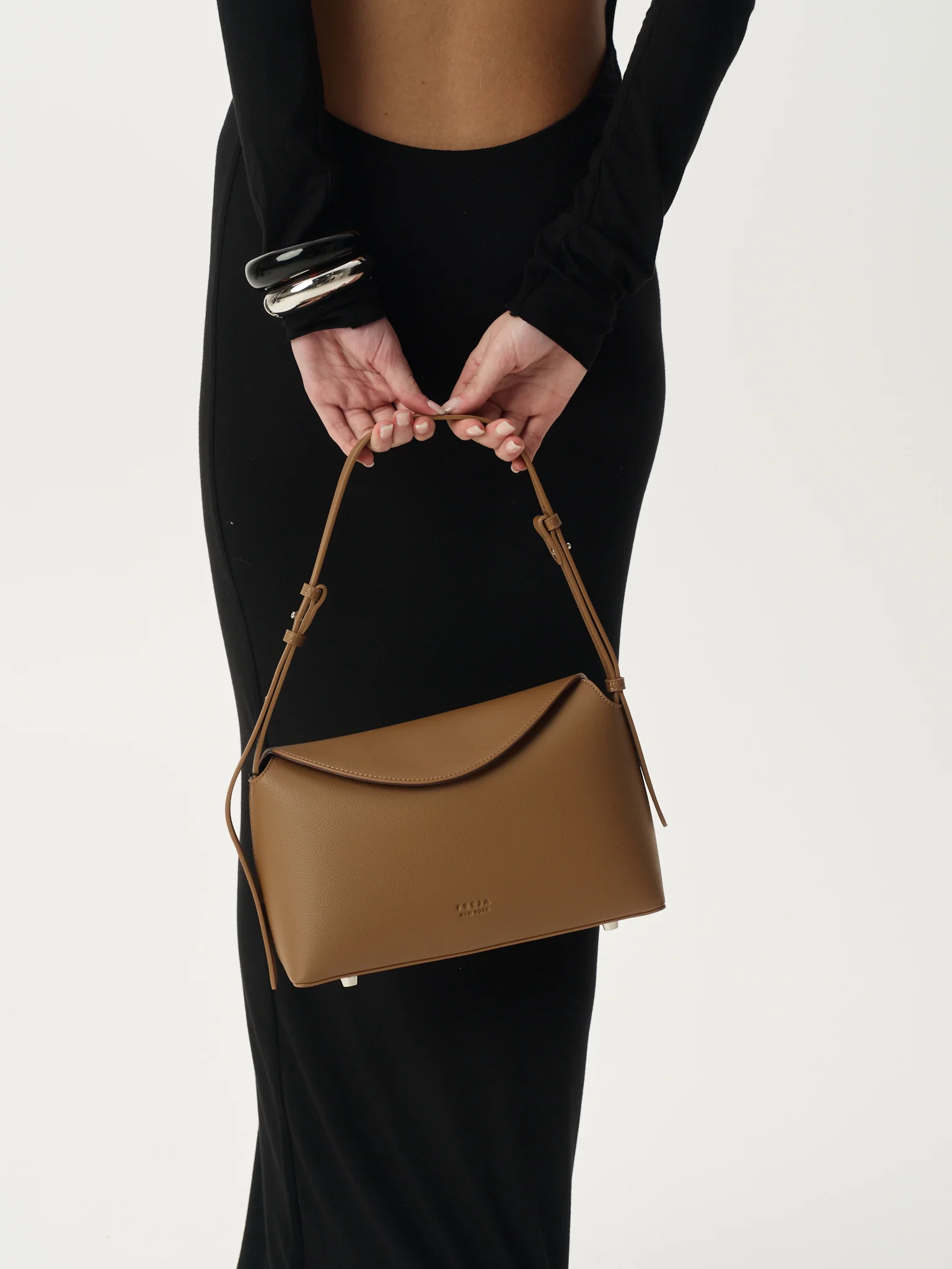 Hudson Bag Chestnut - Image 7