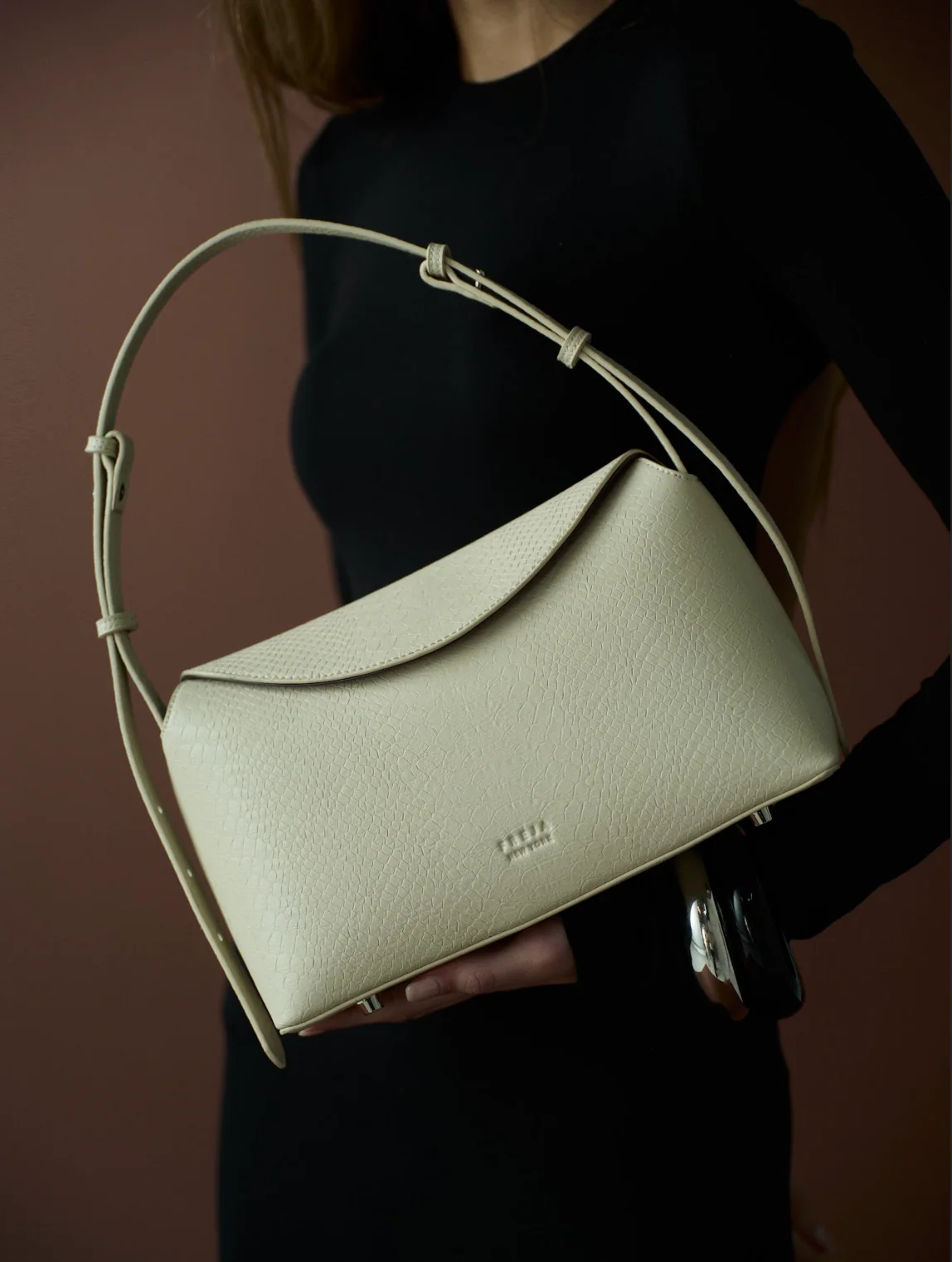 Hudson Bag Oat Croc - Image 8