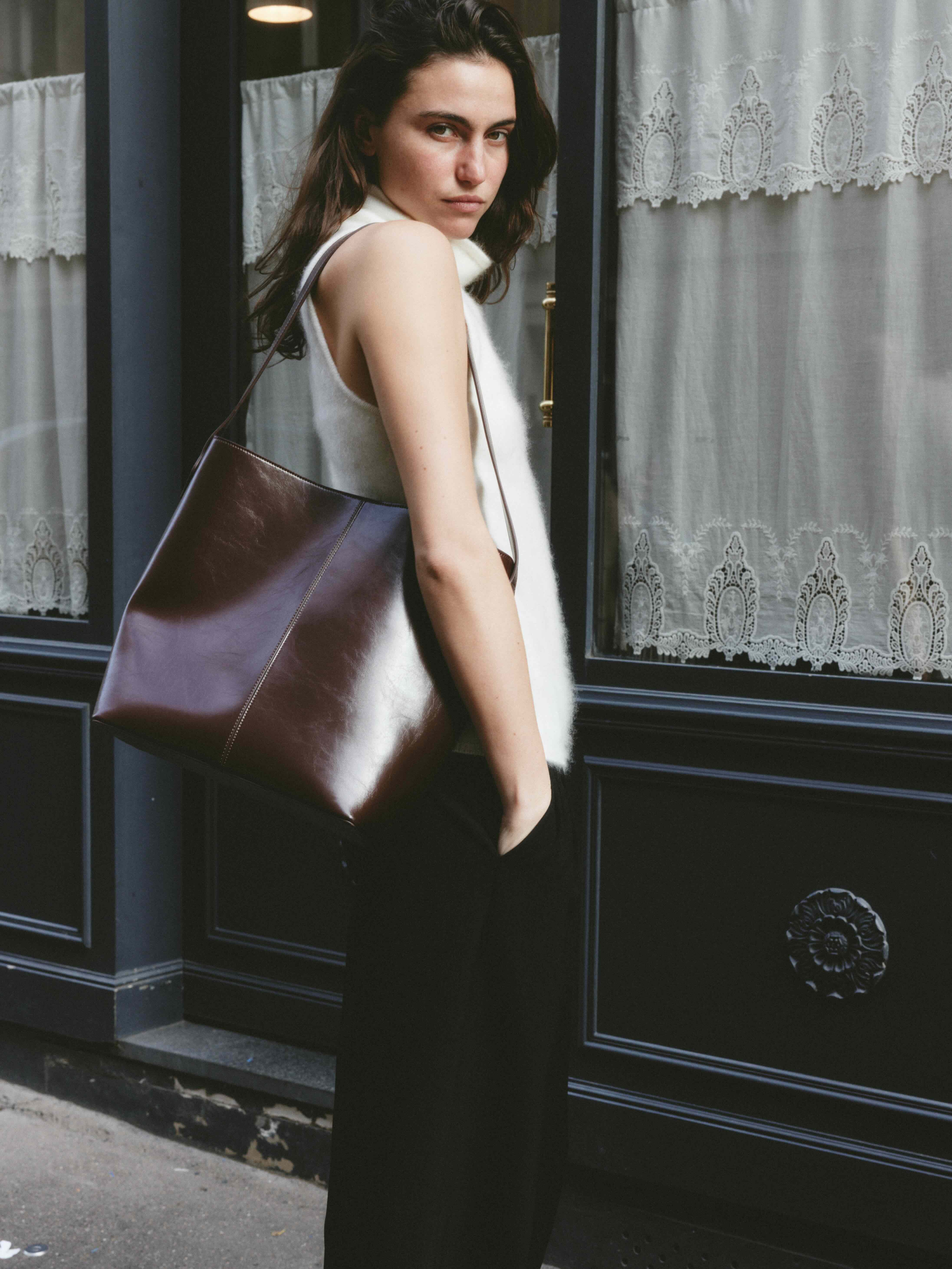 Kaia Bag Raisin Gloss - Image 6