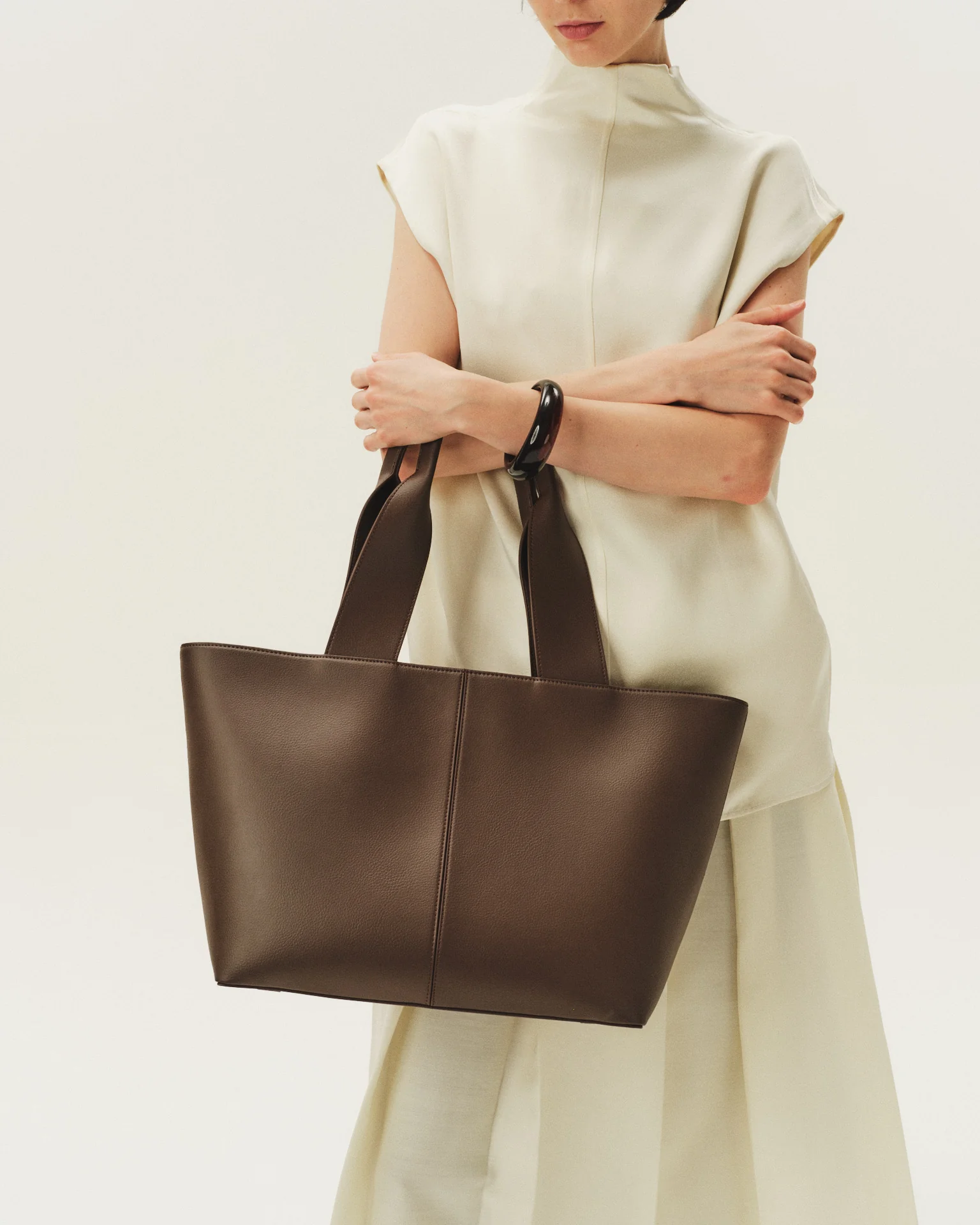 Lafayette Tote Espresso - Image 6