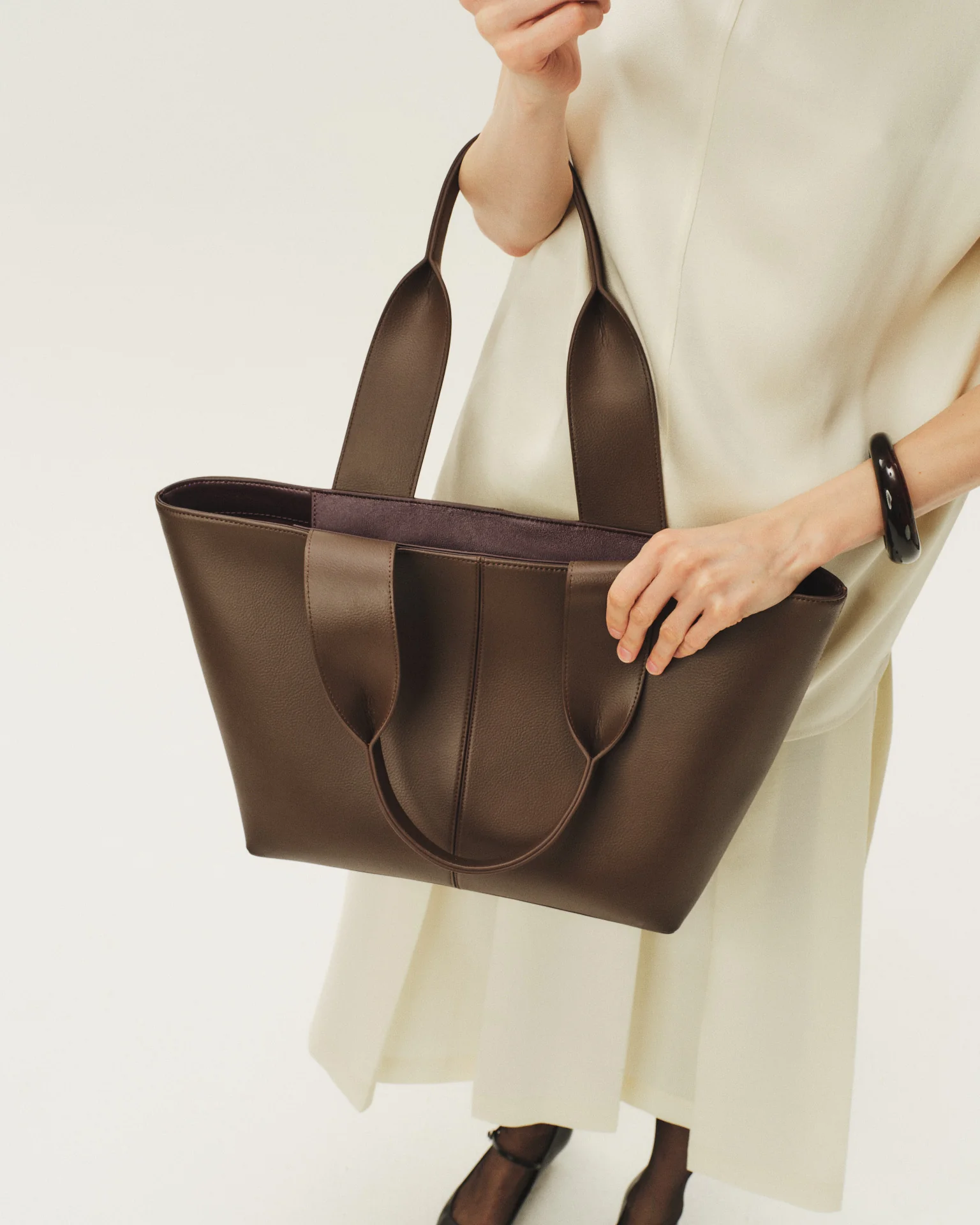 Lafayette Tote Espresso - Image 8