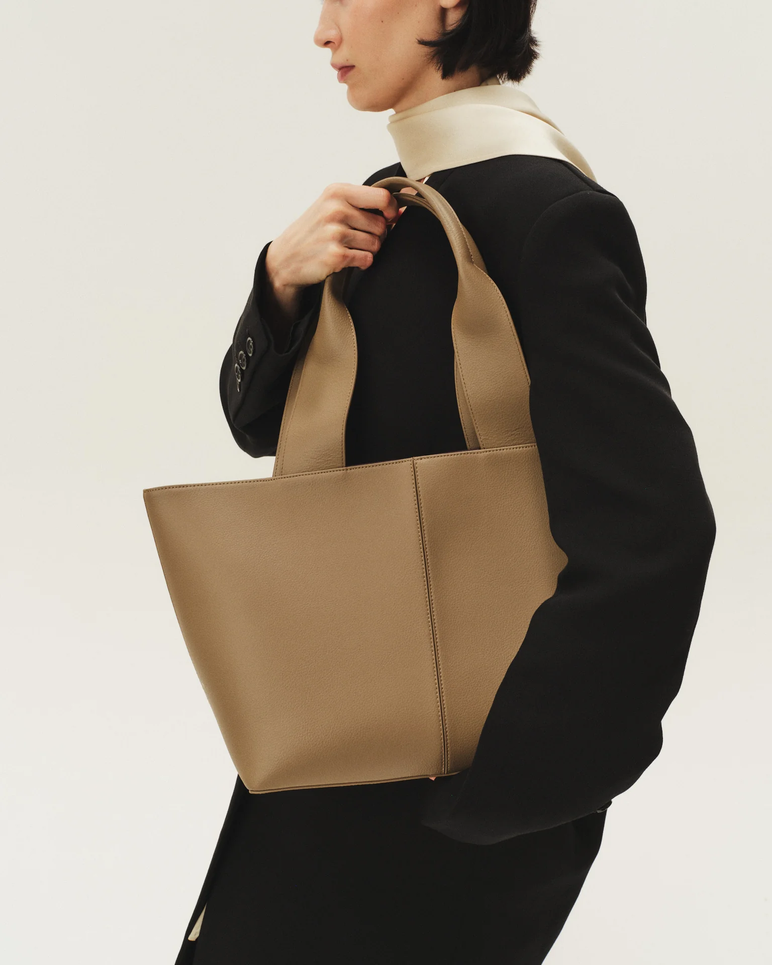 Lafayette Tote Taupe - Image 5