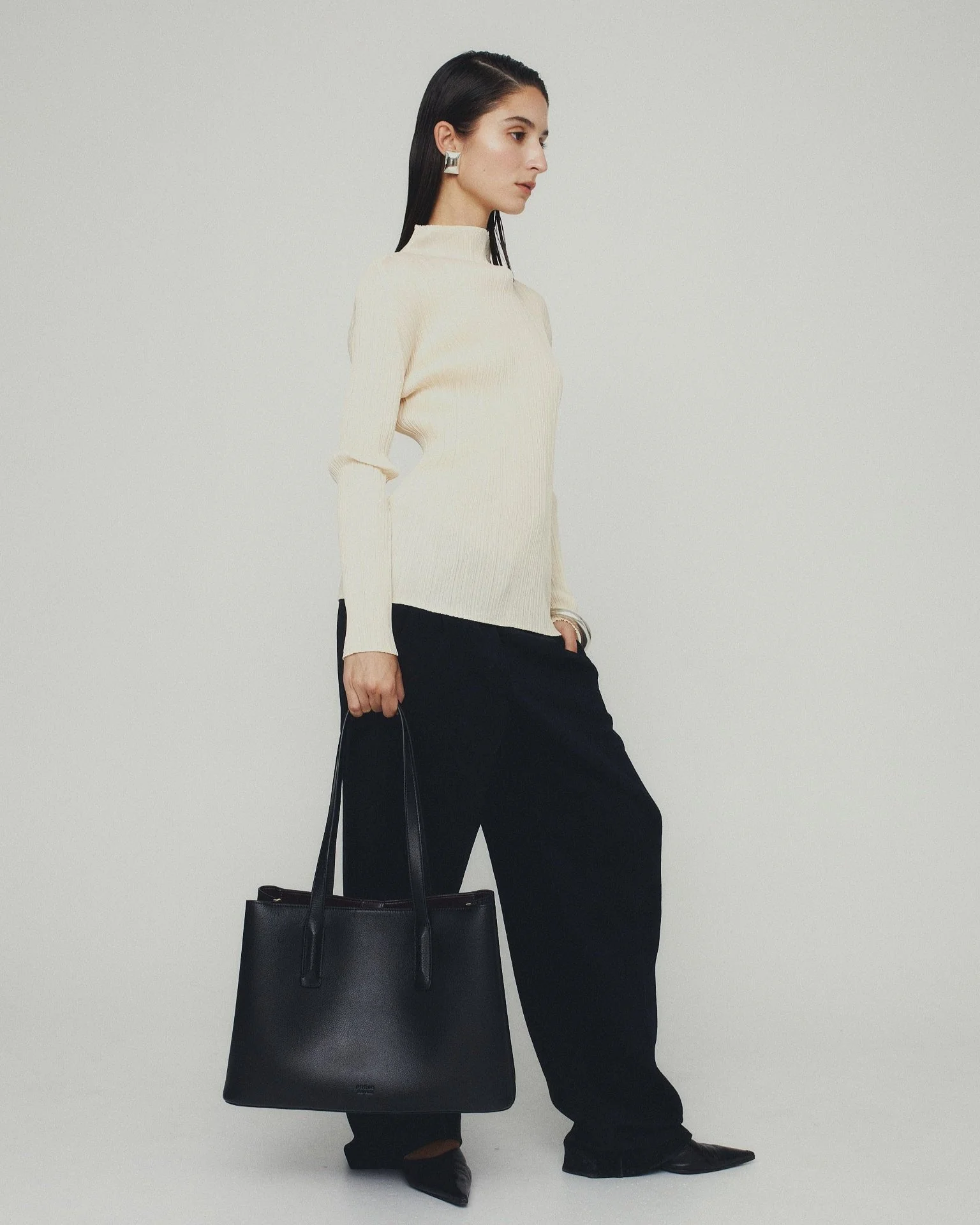 Linnea Tote Black - Image 6