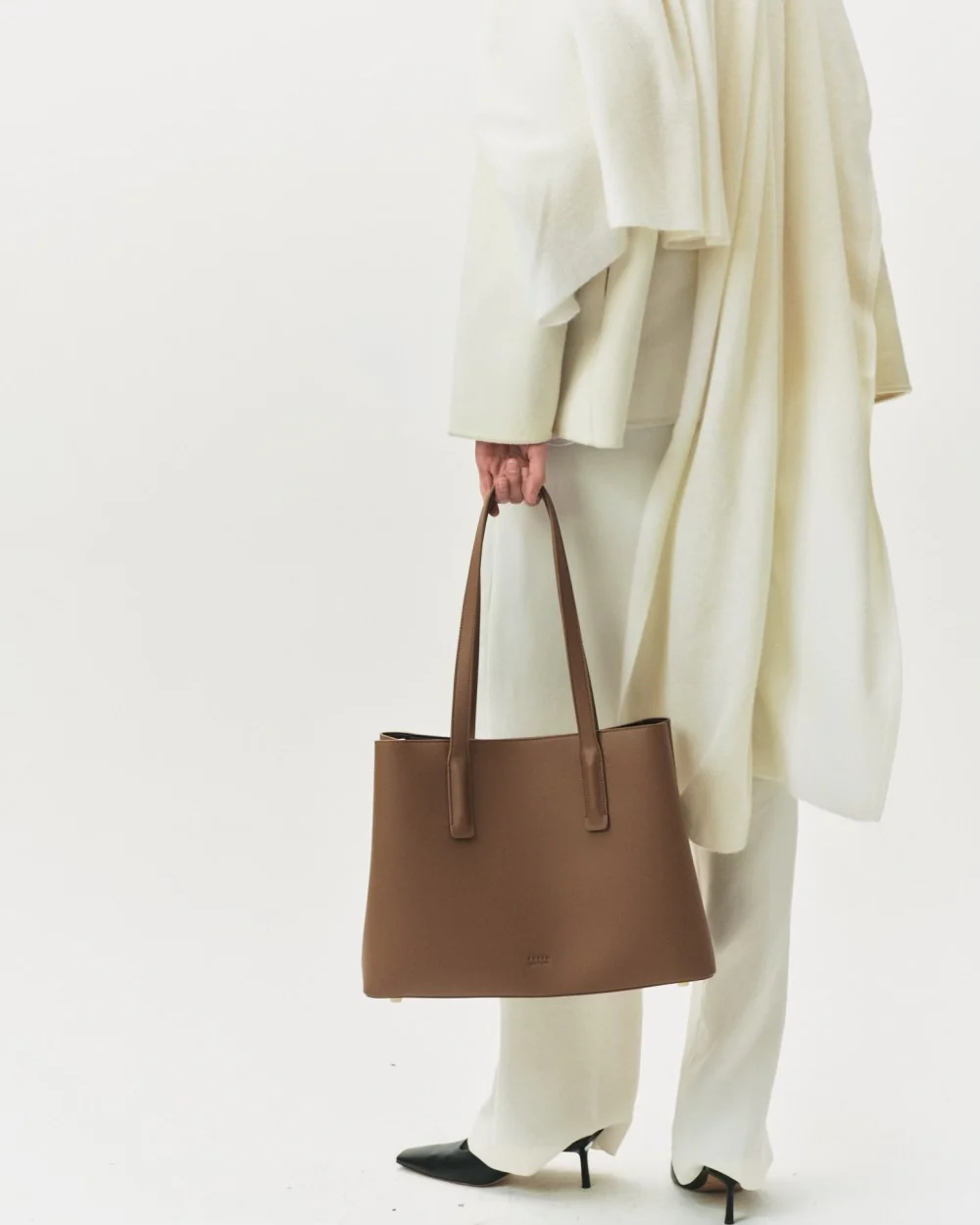 Linnea Tote Chestnut - Image 6