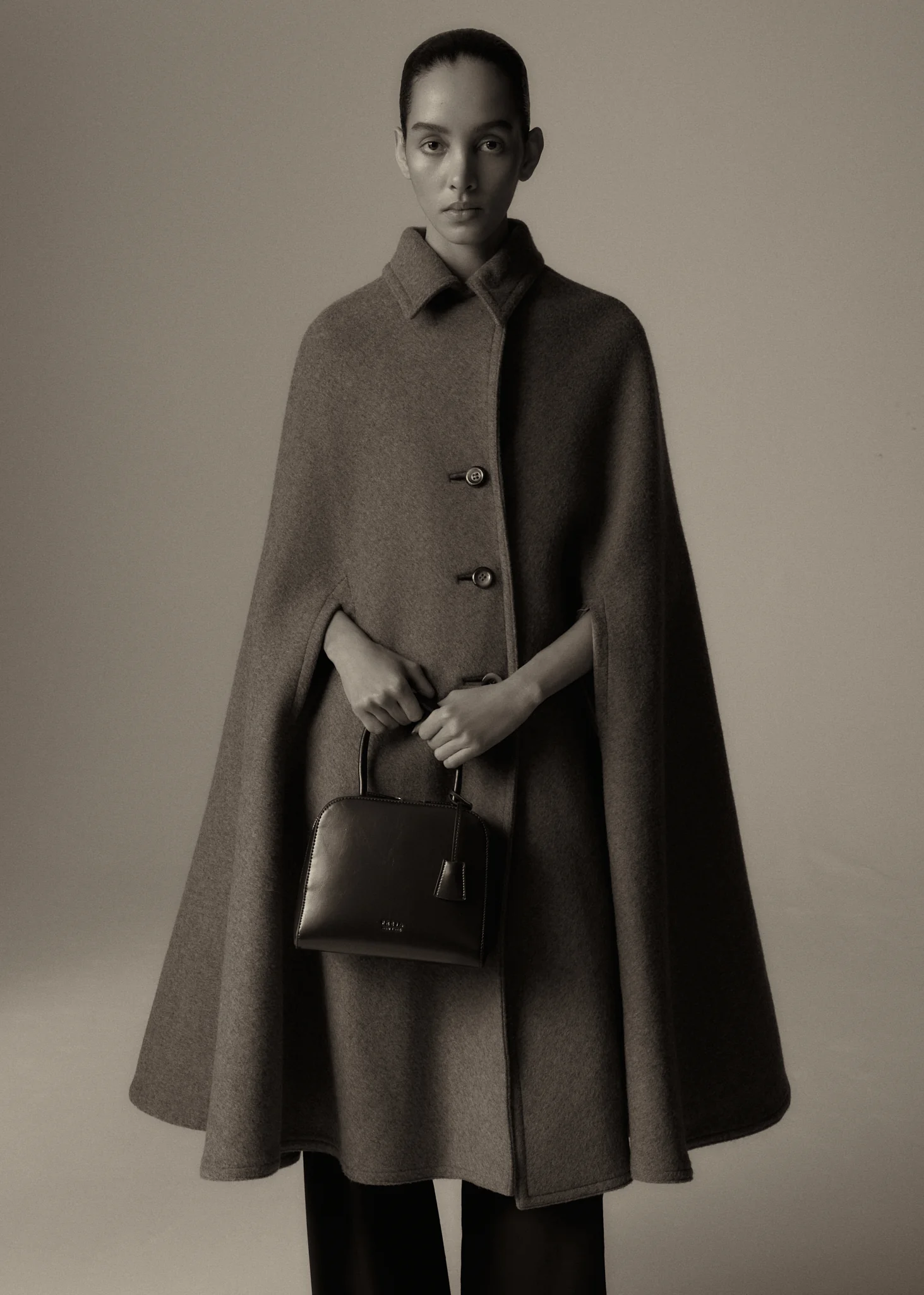 Miro Bag Black Gloss - Image 6