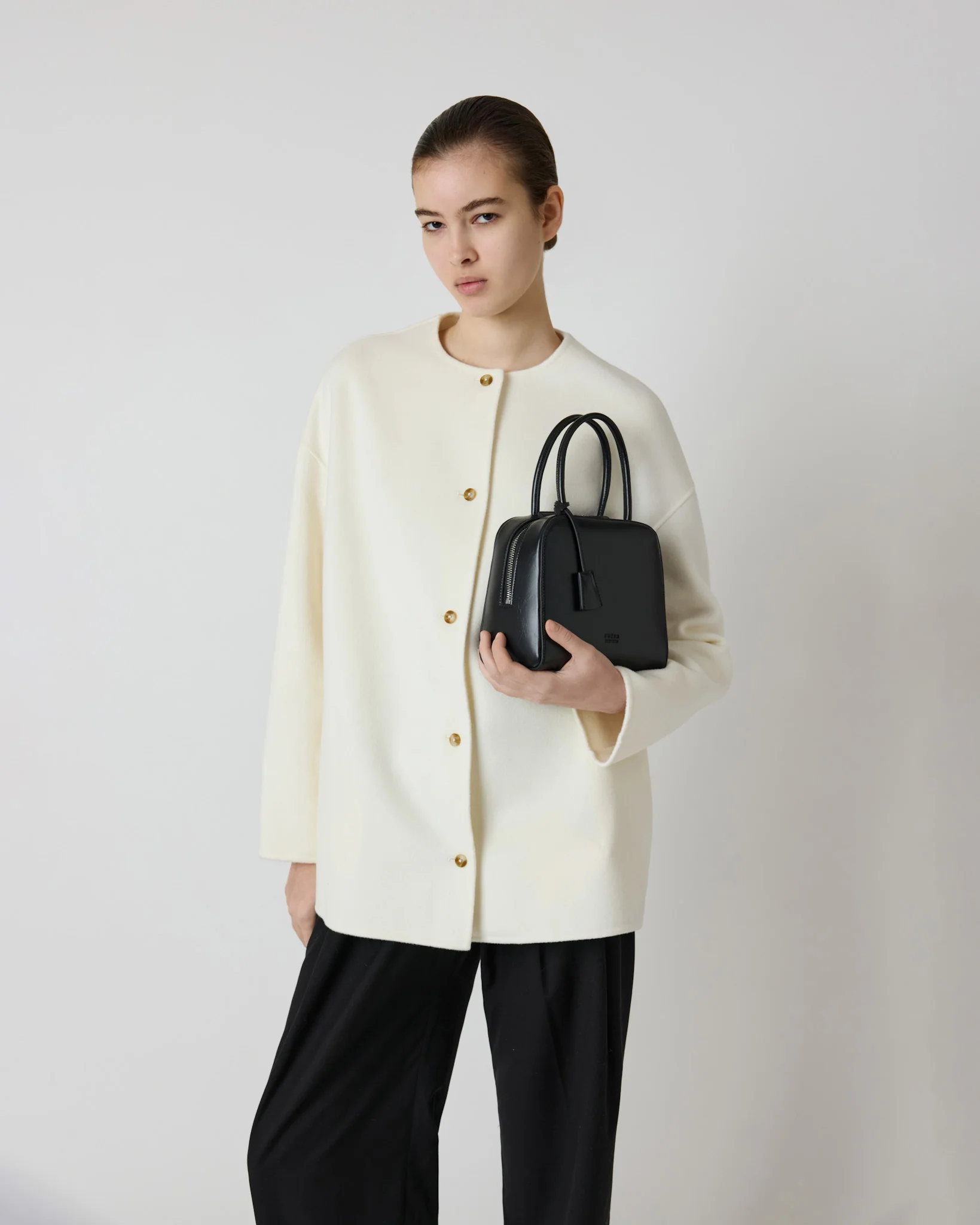 Miro Bag Black Gloss - Image 7