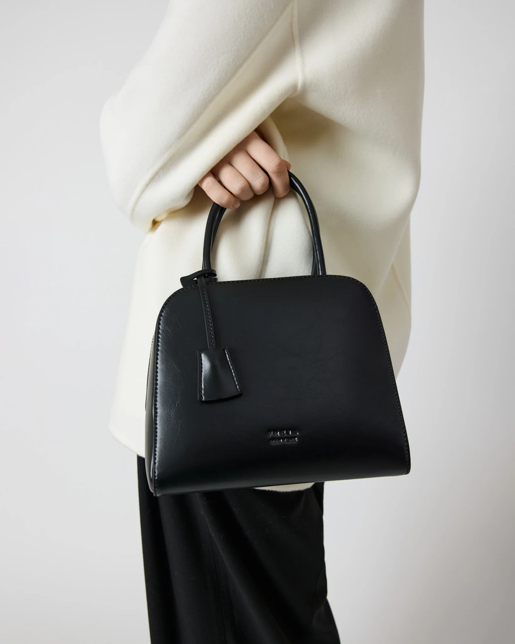 Miro Bag Black Gloss - Image 8