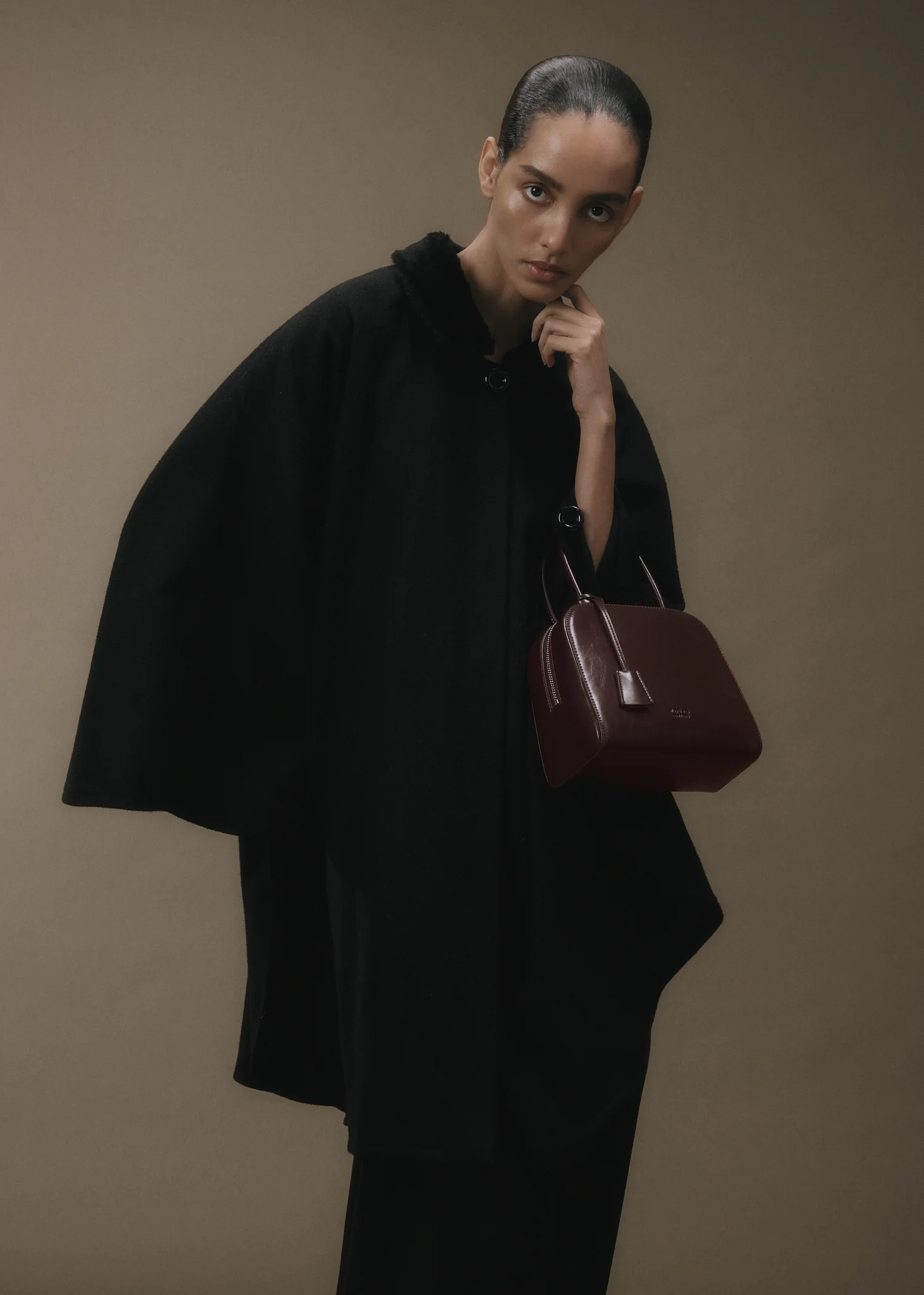 Miro Bag Raisin Gloss - Image 5