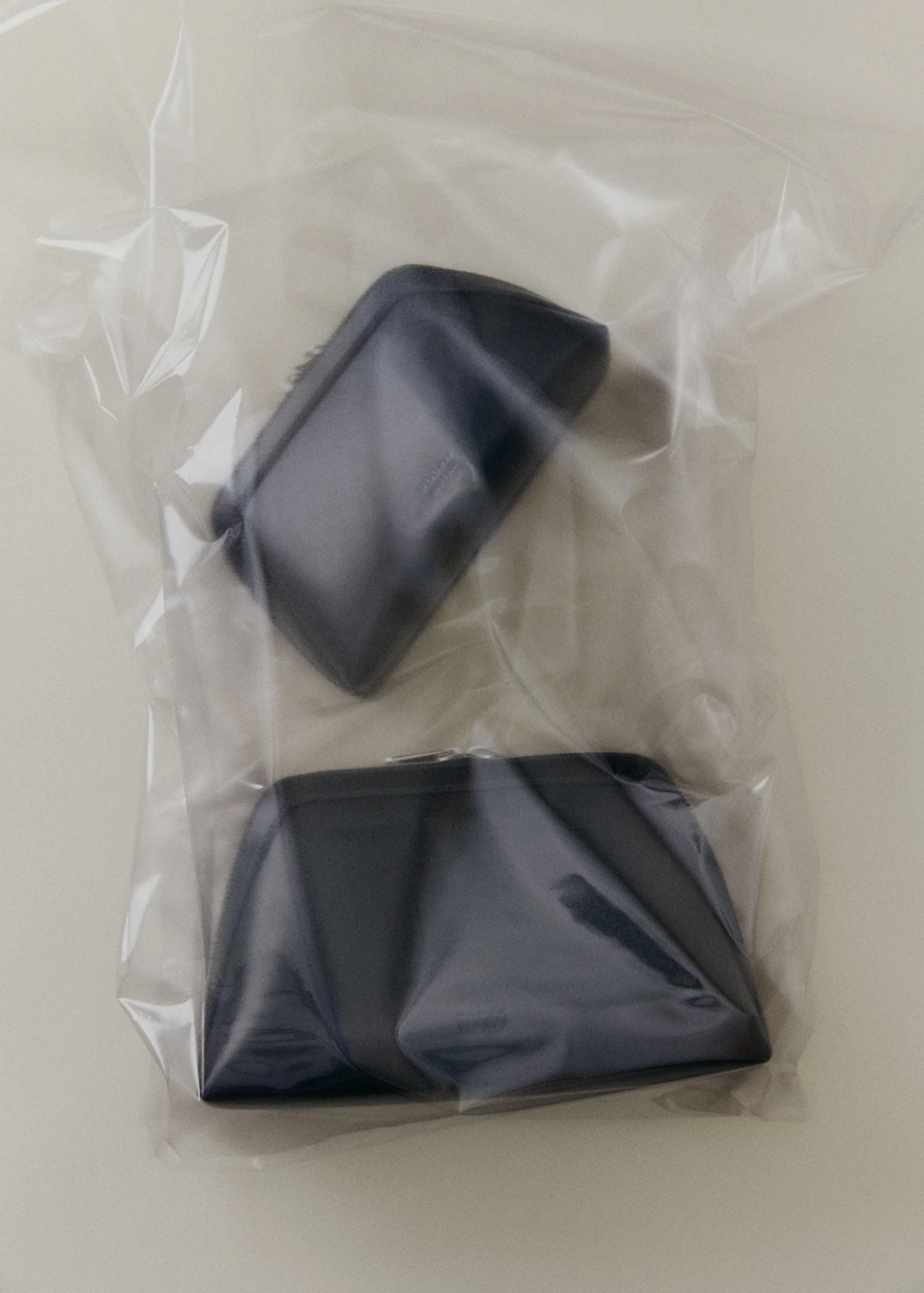 Travel Pouch 10 Black - Image 3