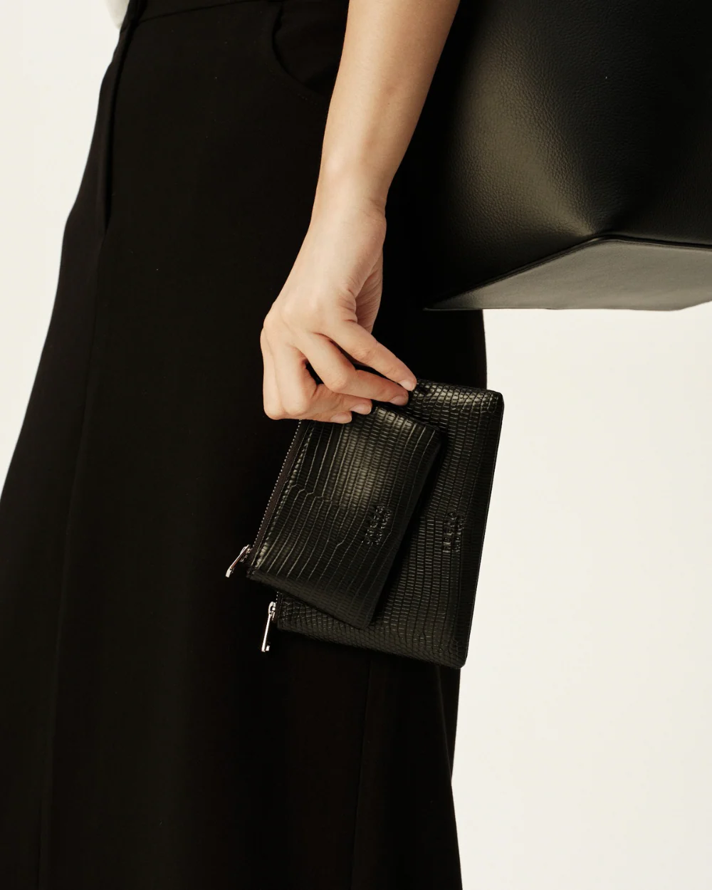Zip Pouch 8 Black Lizard - Image 3