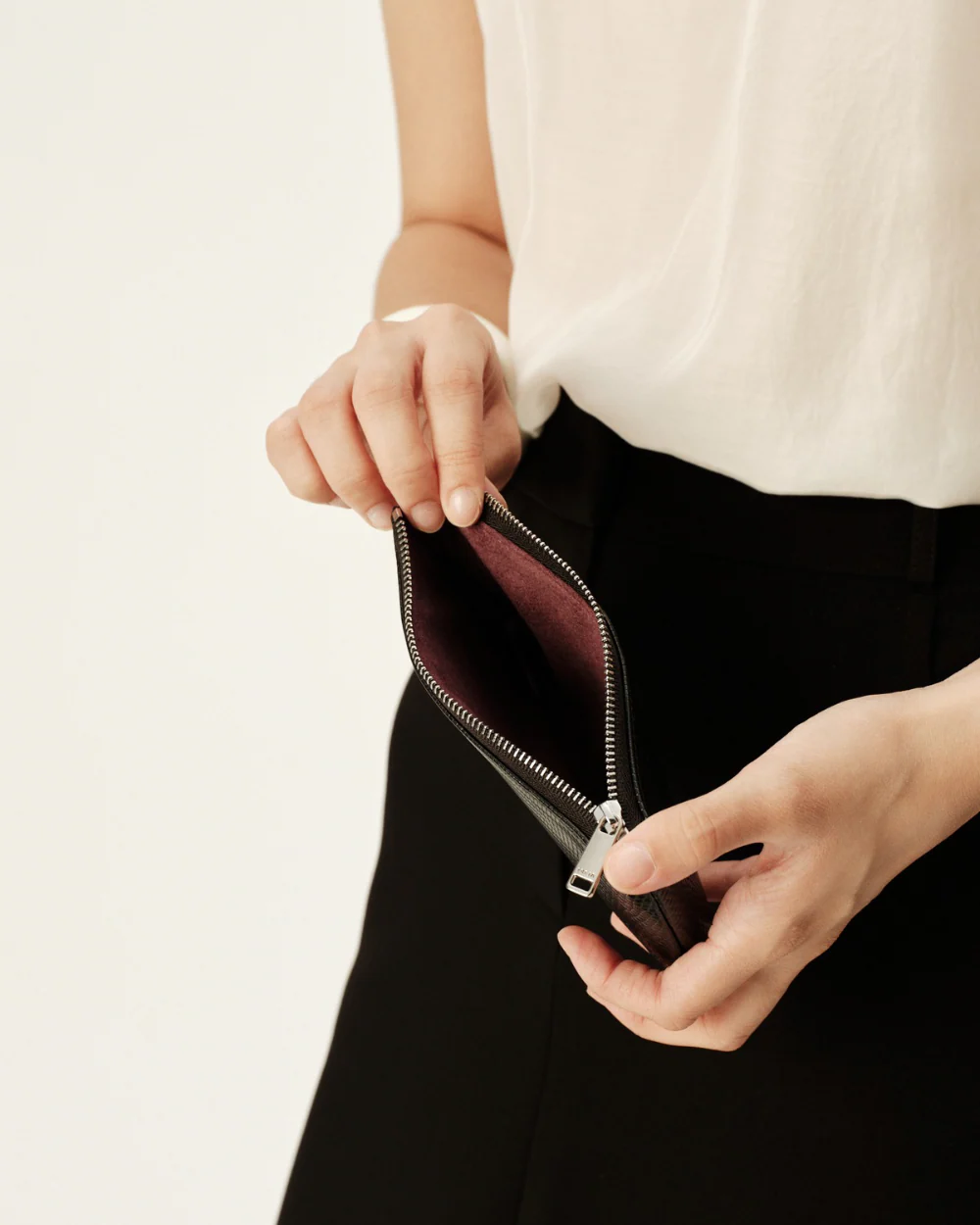 Zip Pouch 8 Black Lizard - Image 6